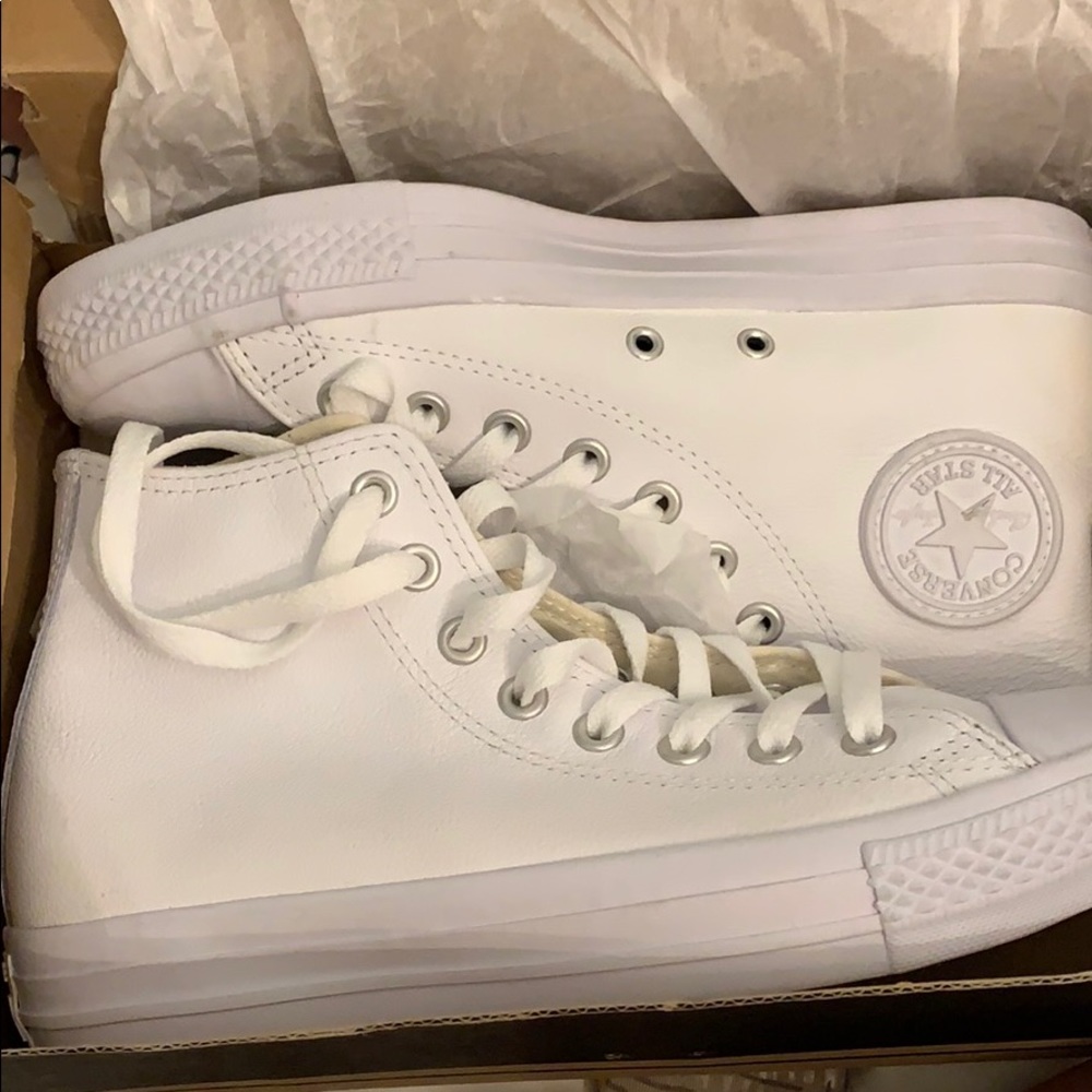 Converse Chuck Taylor all white Leather